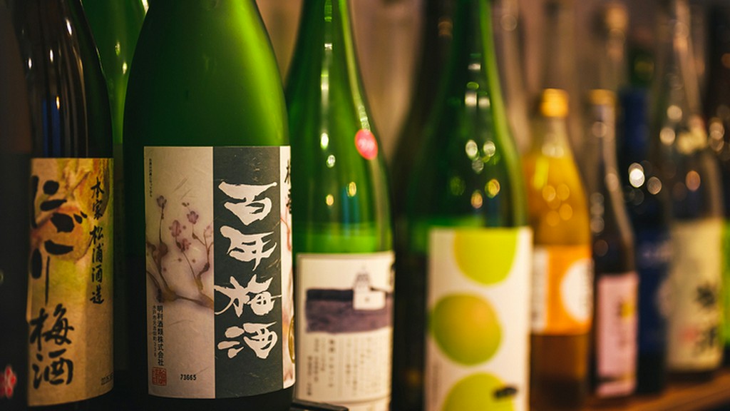 店主が厳選した全国の旨い日本酒が集い、名蔵元が醸す梅酒も豊富