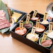 特上タンや上ミノ、テールやセンマイなど…種類豊富なホルモンに、思わず目移りしてしまいそう。鮮度抜群、精肉店直営だからこそ提供できる、至極のホルモンをいただけます。