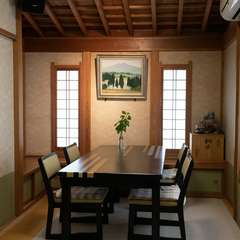 上質な料理と落ち着きのある内装はかしこまった席にも好適