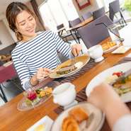 女性好みのお洒落な空間は女子会にもオススメ。美味しいお料理とお酒で会話が弾みます♪普段より少しだけお洒落をして、非日常を楽しんでください。誕生日などのサプライズ演出もお気軽にご相談ください。　