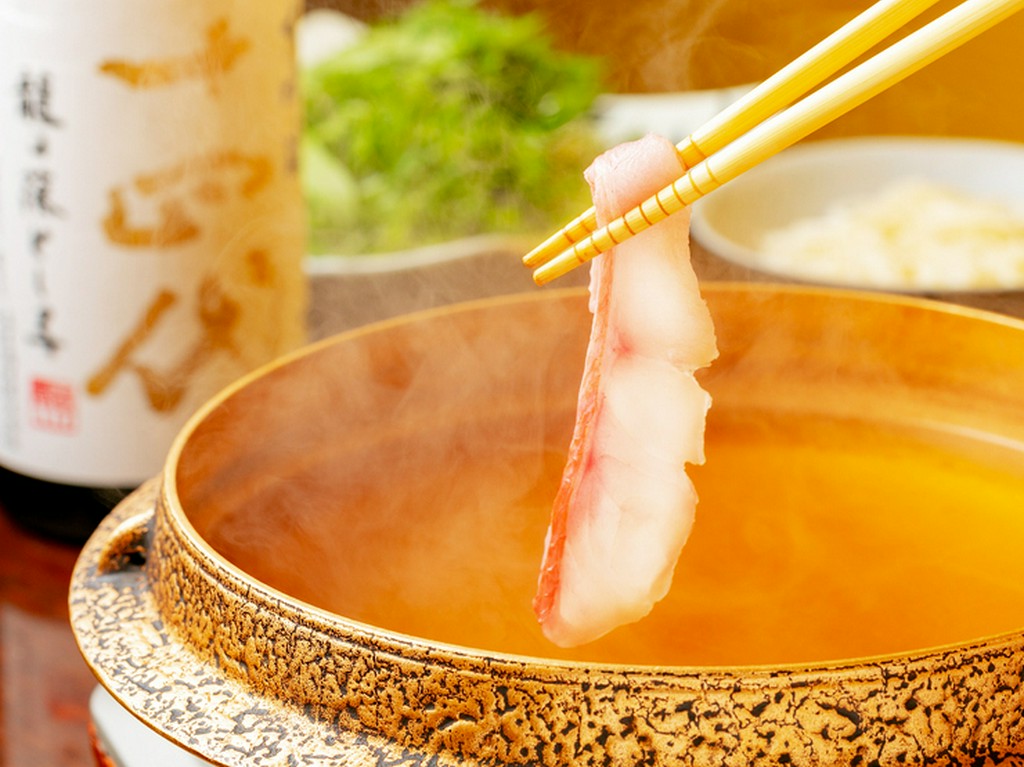 あっさりめのスープが好評『金目鯛のしゃぶしゃぶ』