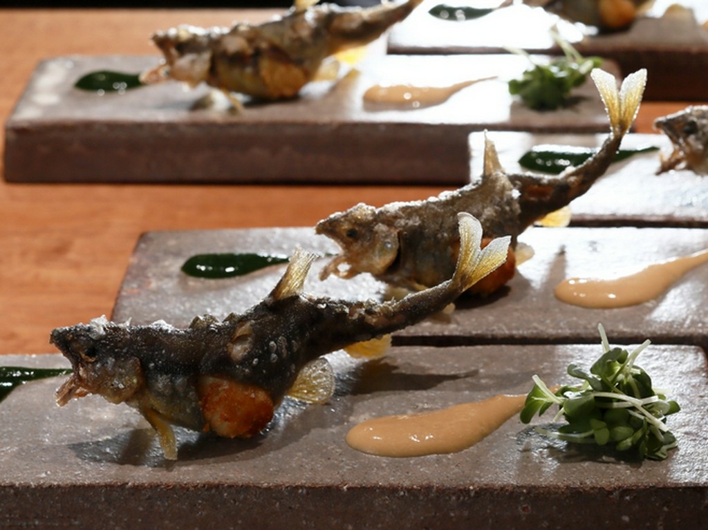 四季折々のうつろいを一皿一皿に表現。日々変わるコース料理