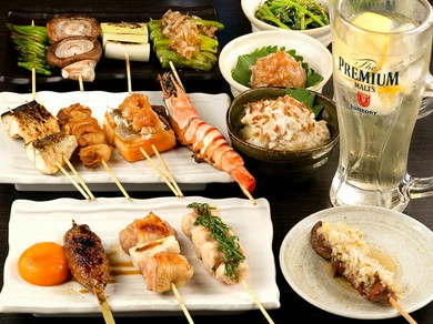 新鮮な鶏肉と国産の野菜を直送で仕入れ。旬を串焼きで堪能