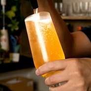 イタリアの現地では有名なビール「モレッティ」。樽生で提供しているお店は希少です。ライトな飲み口にもかかわらずコクがあり、飲み疲れること少ない理想のビールです。