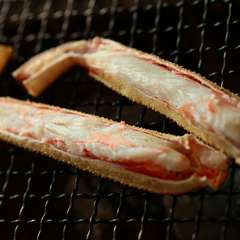炭火焼きで丁寧に仕上げ、蟹本来の味を引き出す『焼き蟹』