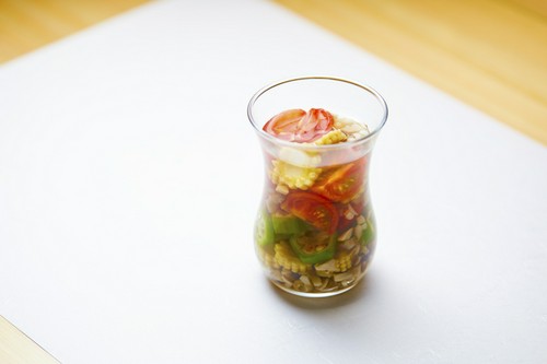 厳選した食材を使った、季節感が満ちる料理へ