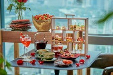 毎年ご好評をいただいているストロベリーアフタヌーンティーです。

