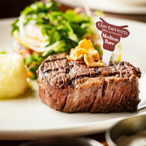 高め合う美味しさ『メカジキマグロ レモン トマトのロースト』