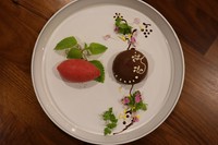 鹿児島代表のかるかんをイタリアのクリスマスの時期に食べるお菓子と合しています。
当店オリジナルの鹿児島の味わいをどうぞご賞味ください。
冬メインのデザートです。ご希望であればご予約時にお申し付けください