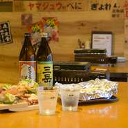 コース料理は浜焼きメニューあり、しゃぶしゃぶあり、スタミナ海鮮味噌ちゃんこありの3コースがあり、名物料理が盛りだくさん。どのコースも飲み放題付きで、宴会は20名まで対応可能です。