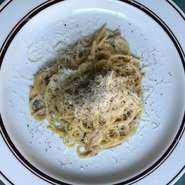 本日のパスタ数種類用意しております。ランチは3種からチョイス