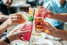 種類も豊富で本格的なお酒がリーズナブルに楽しめます。もちろん、ノンアルコールも！