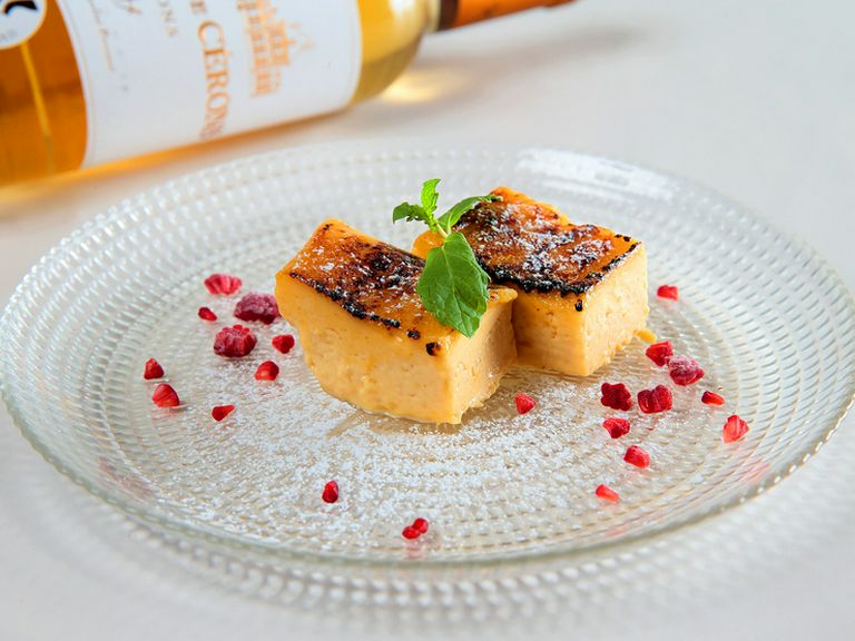 季節により変更あり(写真例:カタラーナ)