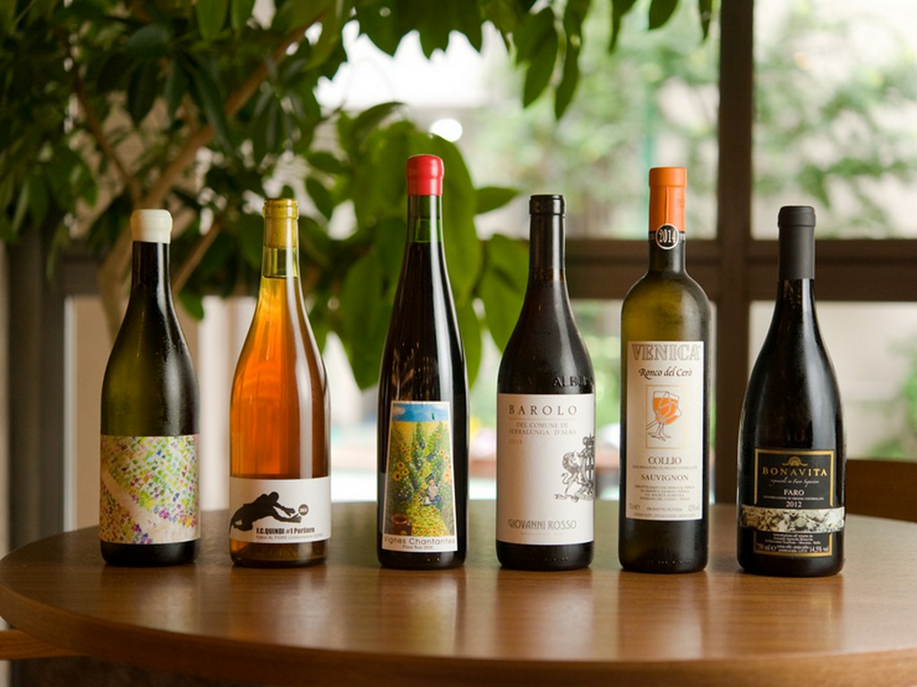 150種類も揃った厳選ワインに思わず目移り！