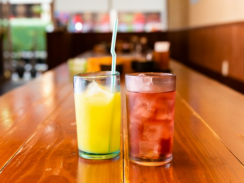 『シークァーサージュース』と『ハイビスカスサワー』