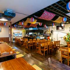 大人数での集まりにも使える、広いフロア