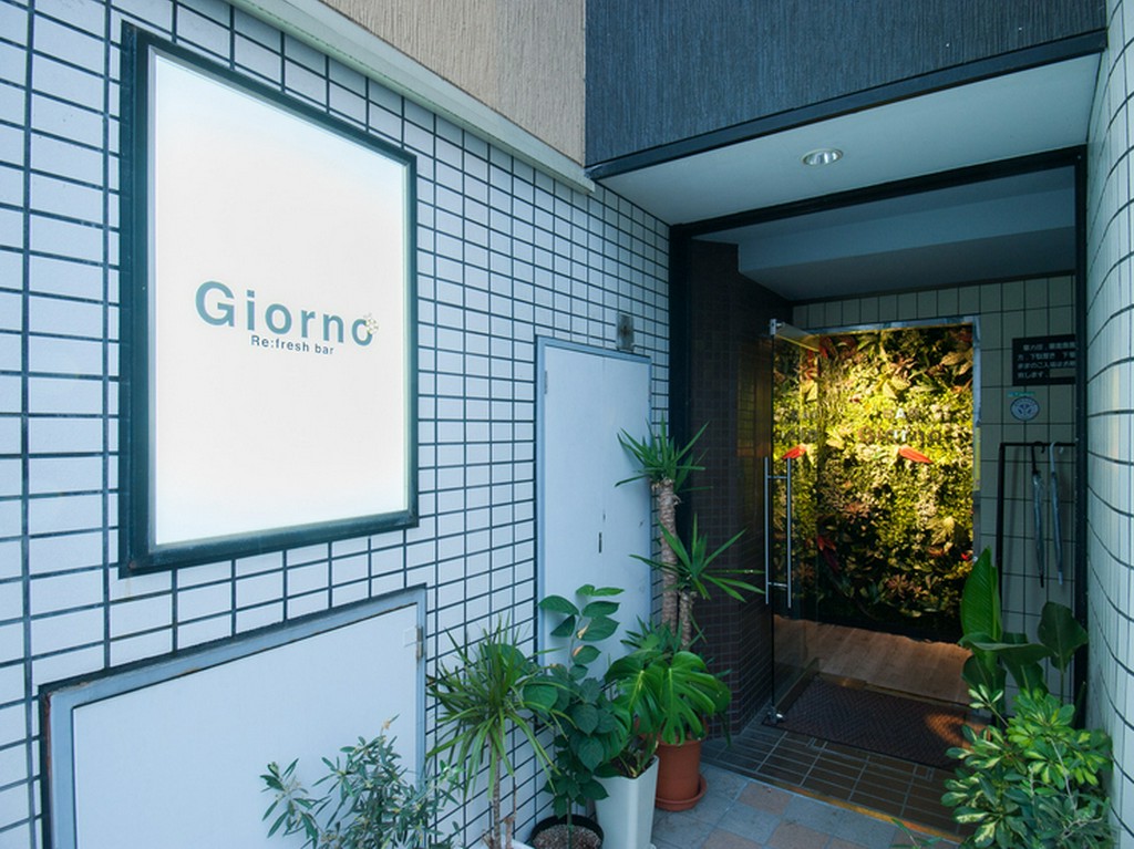 女性1人でも安心して利用できる、オシャレな雰囲気のお店