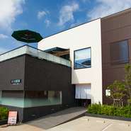 美味しい三国の食材をふんだんに使用しています。福井に観光に来てくれたかはもちろんですが、地元の方にも食べに来ていただきたいと思っています。美味しい料理を囲んで、楽しい時間をお過ごしください。