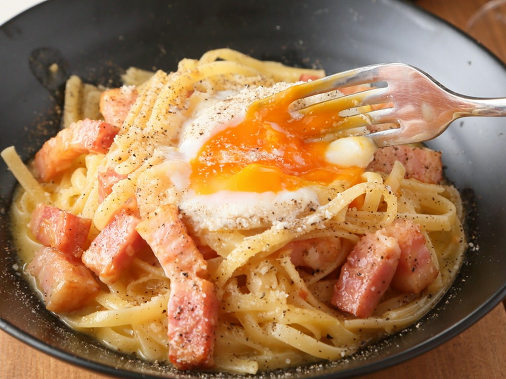 生クリーム不使用、本場イタリアの『カルボナーラ』