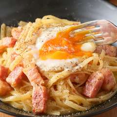 生クリーム不使用、本場イタリアの『カルボナーラ』