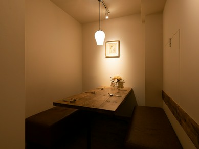 接待、食事会、女子会、家族など、少人数で集まるときに最適