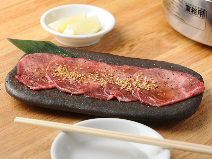 焼肉食堂かど家 裏なんば店 なんば 焼肉 のグルメ情報 ヒトサラ