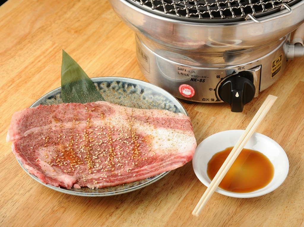 口の中でとろけるような『どでか！　和牛ロース（150g～180g）』