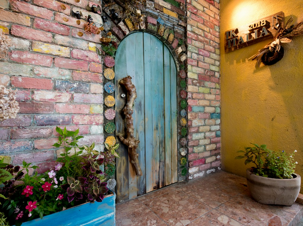 扉を開くと広がる、別世界のような空間