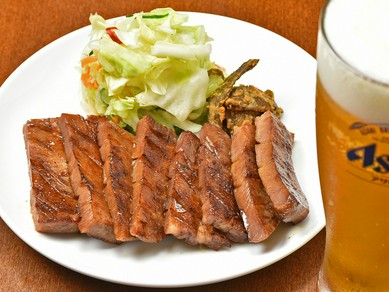 厚切りで牛たんの旨みを満喫『牛たんの塩焼き』