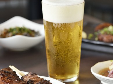 もつ料理にはさわやかな喉ごしのビールやハイボールがぴったり
