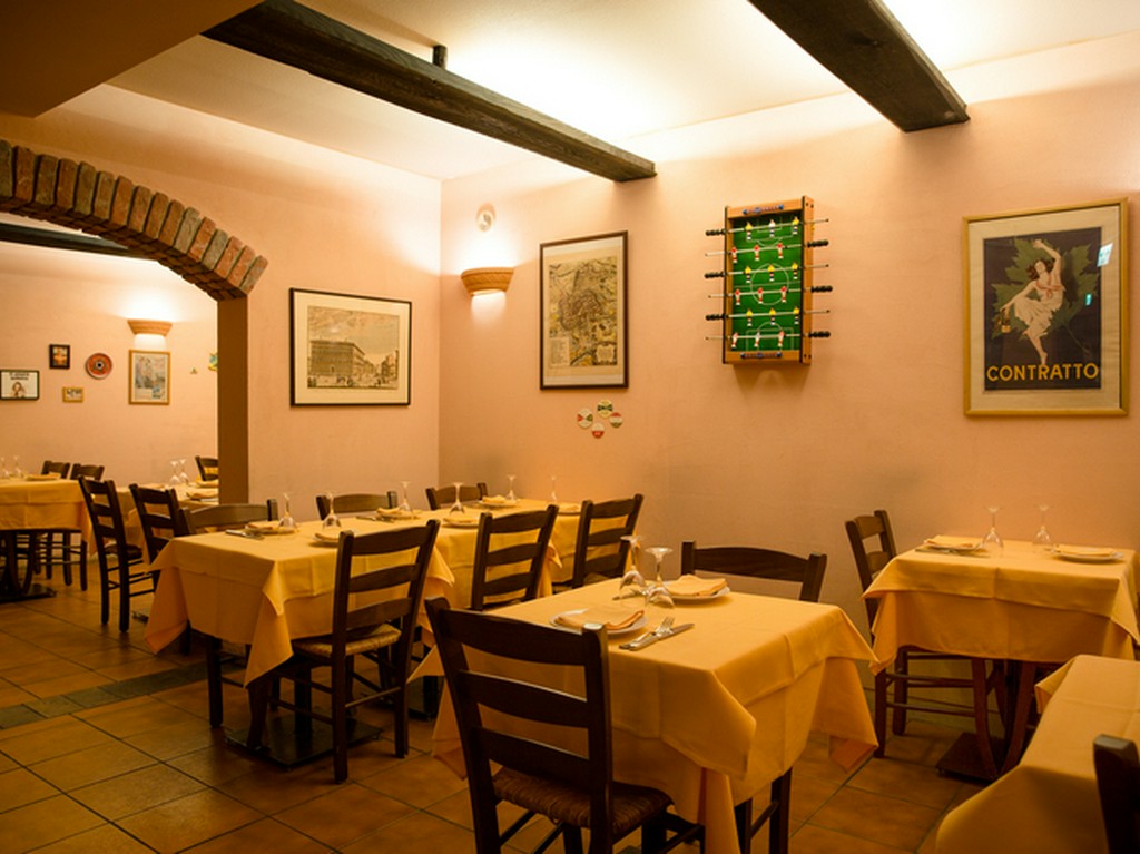 本場のトラットリアを彷彿させる、ゲストの賑わいと店の空気感