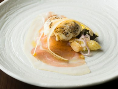 料理との相性を考慮。オーストラリアワイン中心のコレクション