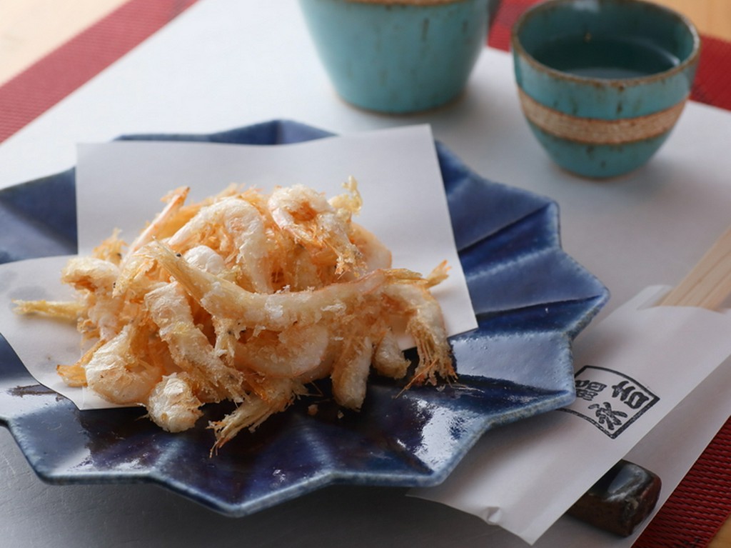 記念日のデートにも最適。旬の料理とお酒を2人でゆったりと