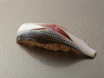 程よく締めて旨みを引き出した、江戸前の技が冴える『コハダ』