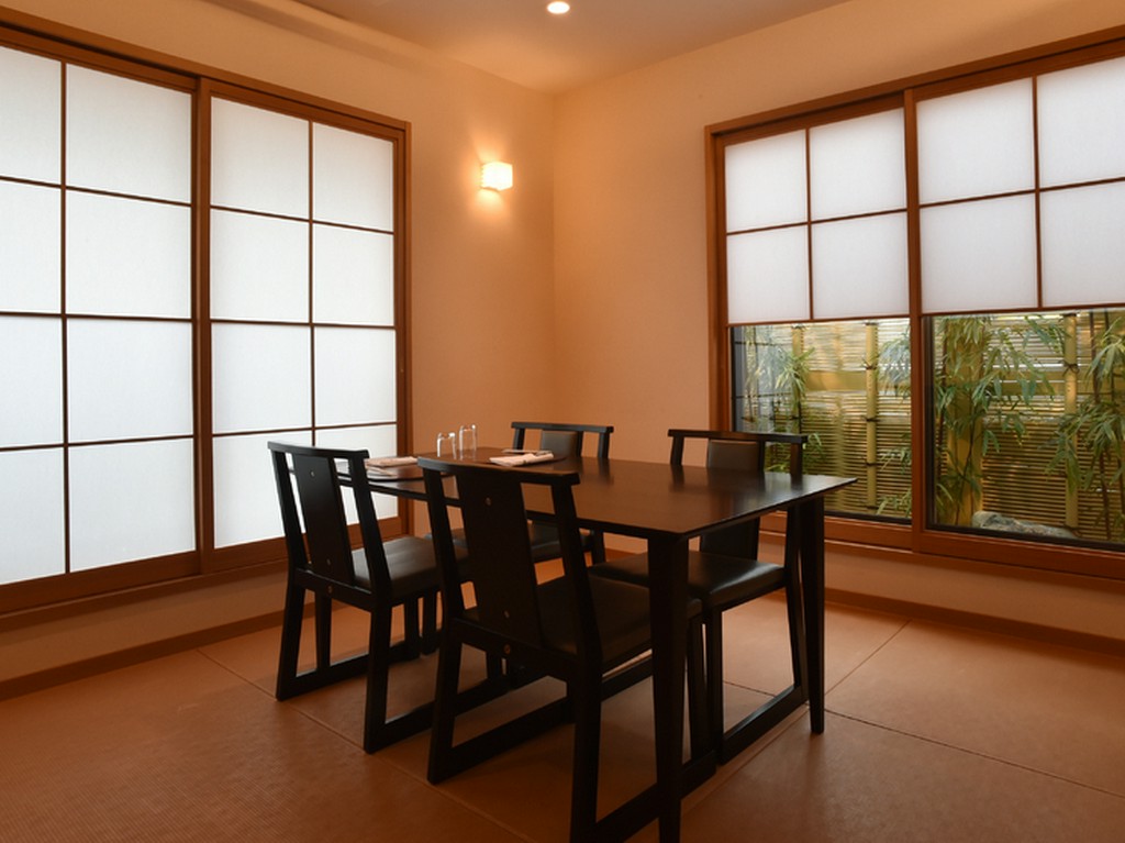 細やかな心配りが嬉しい個室テーブル席