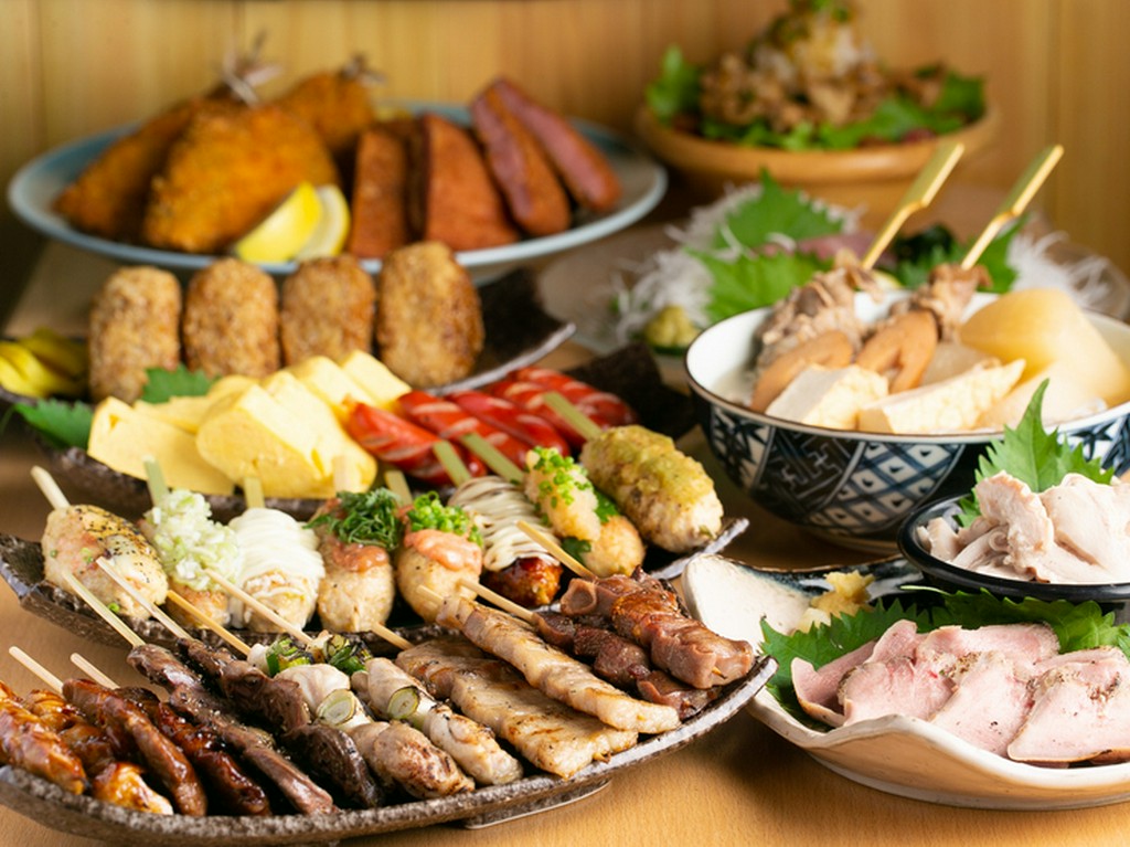 宴会は【てり串　金山店】で。コースは飲み放題付きで2980円~