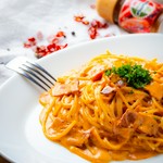 不動の人気No1 パスタ！
ピアンタに来たら一度は食べていただきたい人気の逸品！
ピリッと辛さがアクセント！
ヤミツキ間違いなし！