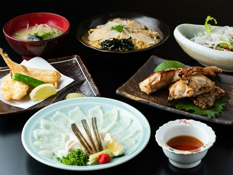 山口のおいしいものが一同に。本賀の味わいを堪能できる
