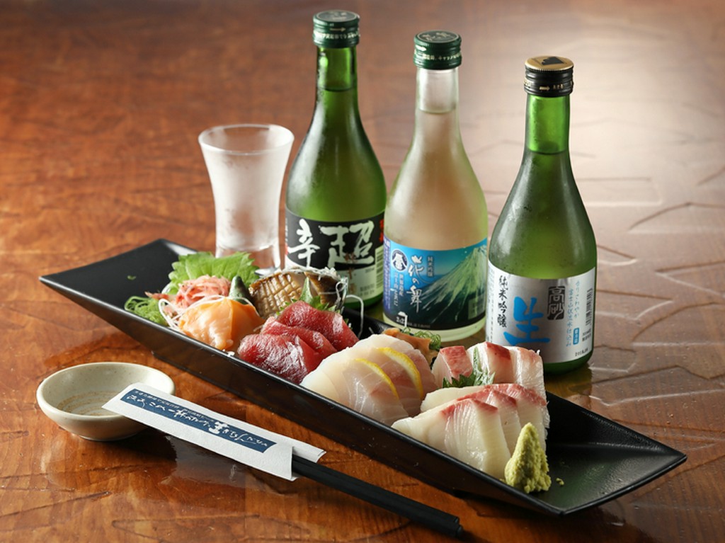 漁師めしとビールで伊豆をアピールする