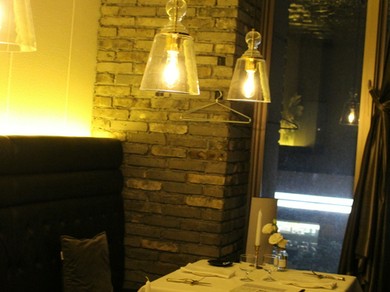 モダンでゴージャスな個室で最高のひと時を