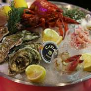 フリュイドメール　豪華な魚介の盛り合わせ