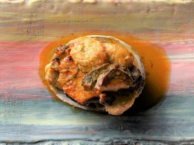 郷里の和酒を入れた『アワビのステーキとリードヴォーのソテー』