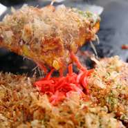 豚・牛そぼろ・むきえび・たこ・山芋