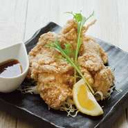 塩麹に漬け込み、やわらかでうま味たっぷり。
