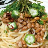 納豆とオクラねばトロ和風パスタ