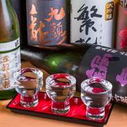 『繁桝』や『比良松』、『五穀豊穣』など福岡が誇る地酒が季節ごとに登場します。新酒から始まり、しぼりたて、生酒、ひやおろしなど四季折々の味覚とともに味わうことができる日本酒を目当てに訪れる人も多いそう。