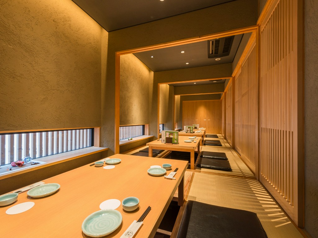 宴会に大人気。飲み放題が付いた季節の逸品料理コース