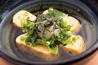 こだわりの和出汁をブレンドした特製『うどん出汁で玉子焼き』