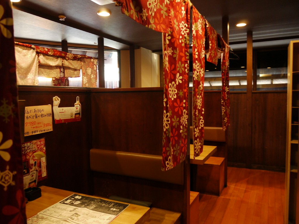 カップルにも人気！　画面タッチで楽々注文