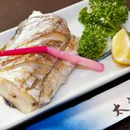 写真は　太刀魚塩焼き
